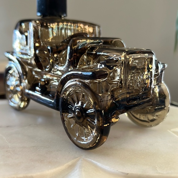 Vintage Avon Reo Depot Wagon After Shave Dark Glass Decanter 1970’s Roadster Car - Picture 10 of 12